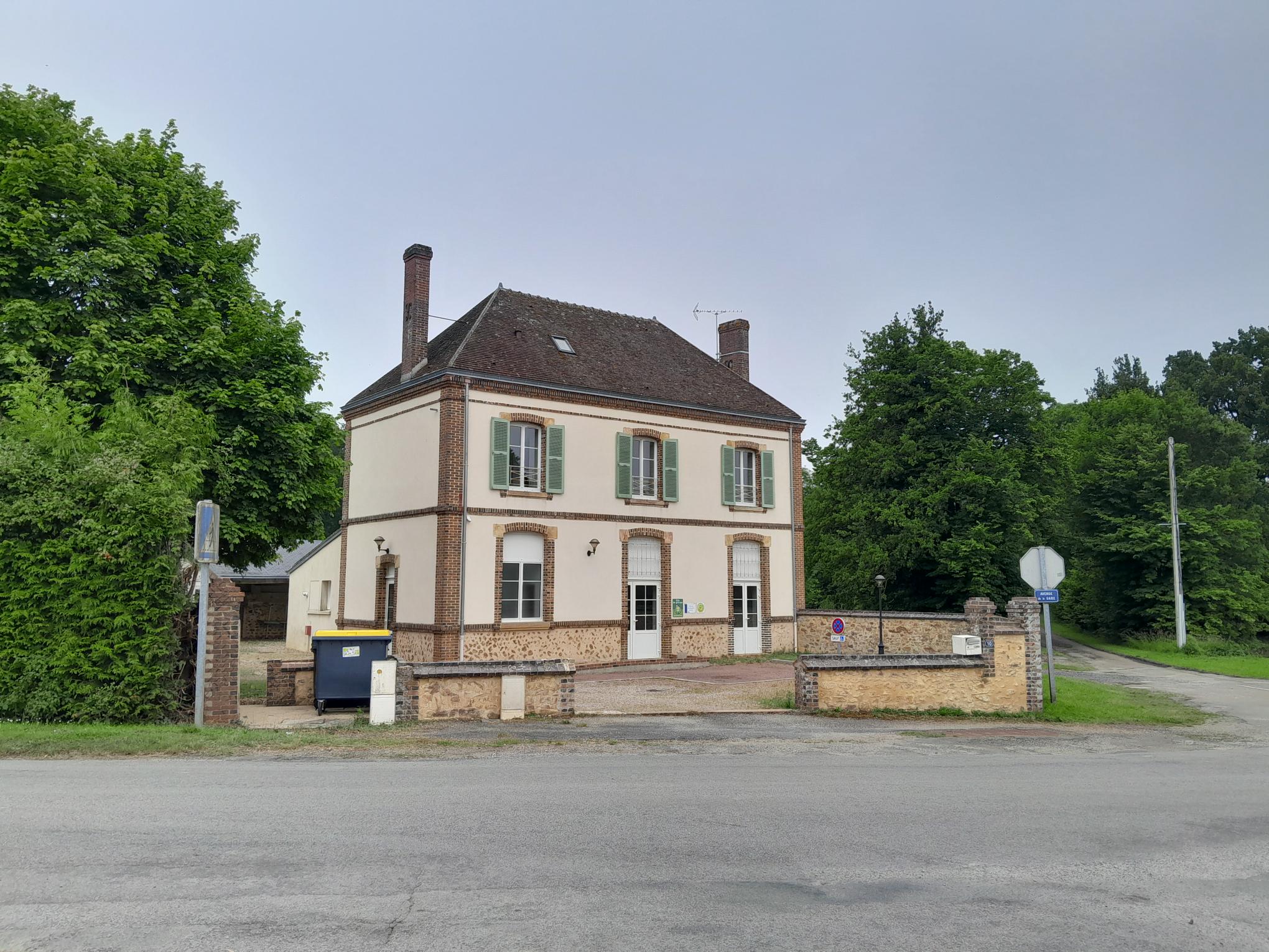 CdCTP-Saintigny-GîteTilleuls-Mairie-Extérieur