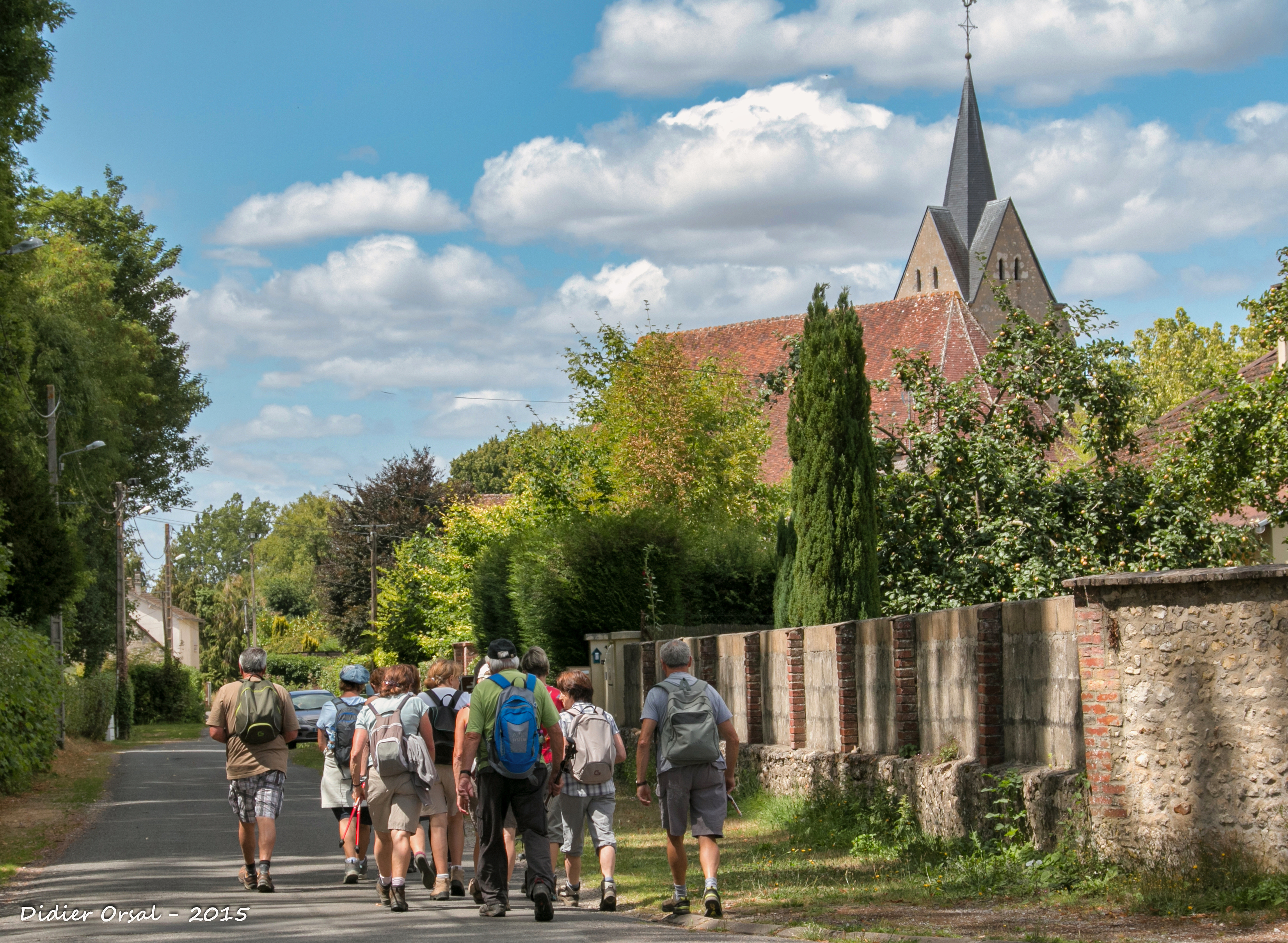 La traversée du bourg de Dorceau